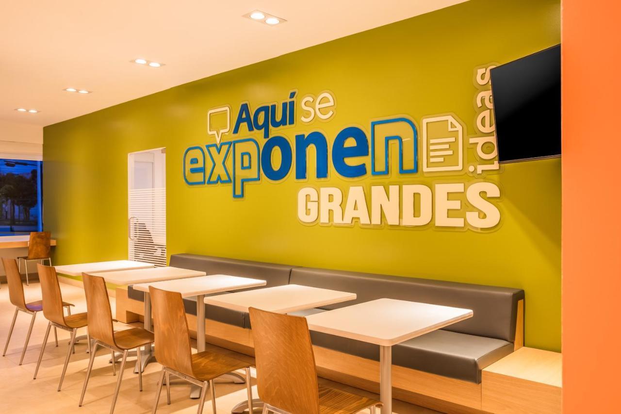 One Puebla Serdan ภายนอก รูปภาพ