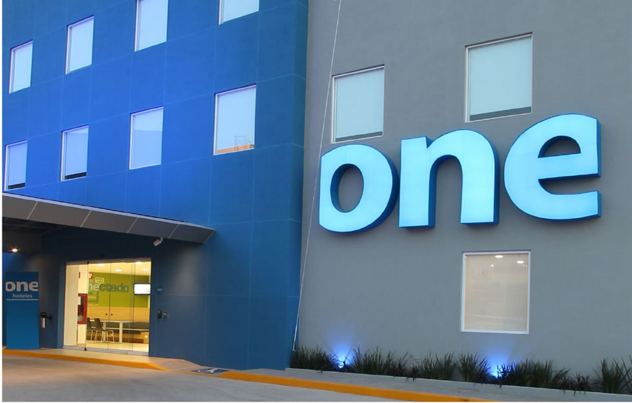 One Puebla Serdan ภายนอก รูปภาพ